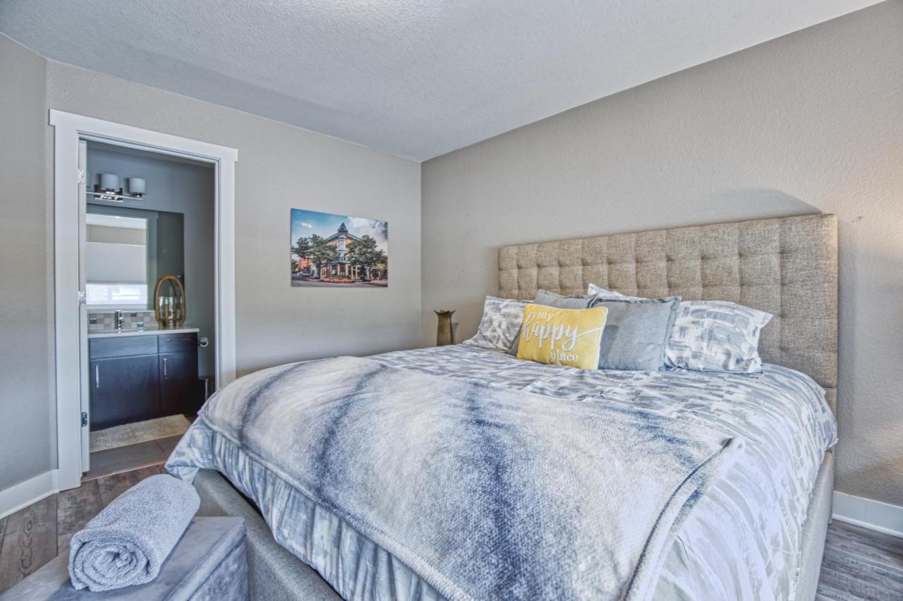 Modern Townhome Near Old Town, Breweries, & River! Fort Collins Exterior foto