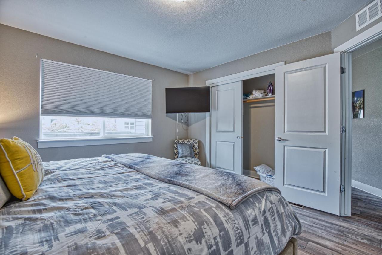 Modern Townhome Near Old Town, Breweries, & River! Fort Collins Exterior foto
